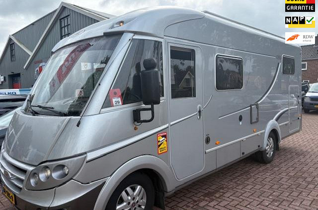 LMC Liberty I 680 (met lengte bedden en hefbed!)