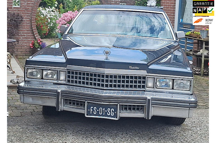 Cadillac Sedan-de-Ville 6 CD 69