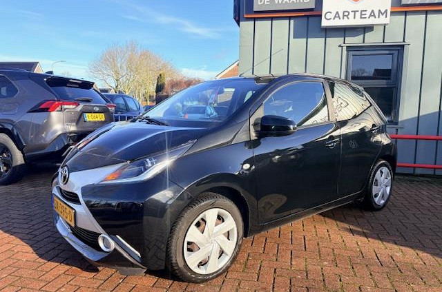 Toyota Aygo 1.0 VVT-i x-nav